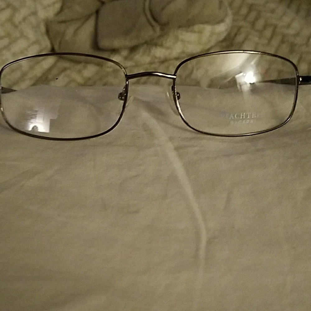Eyeglass frames